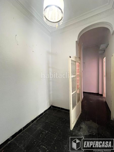 Foto 7c4292d4-c847-4802-827b-e697a26b796c. Pis a Russafa Valencia