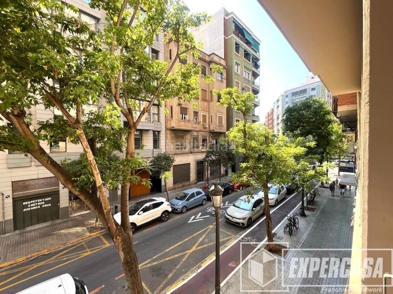 Foto 9eb9b412-9b2b-4c67-8998-0be8f707c28d. Pis a Russafa Valencia
