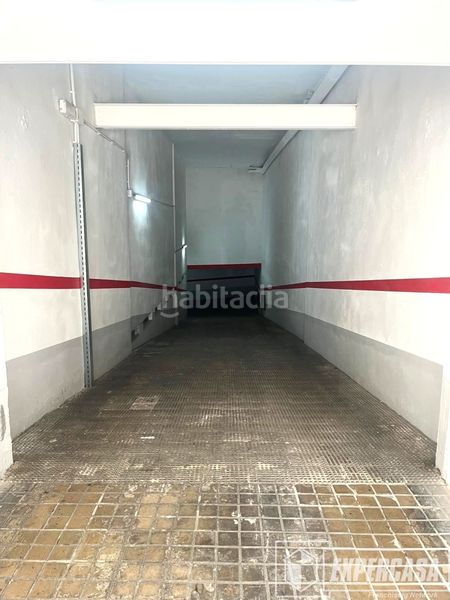 Foto 7c1c4d26-5bc9-4e3e-84b0-f44f203fa4c2. Aparcament cotxe a Mont Olivet Valencia