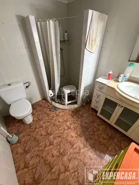 Foto 8f7c369e-ce77-4d79-af92-a9b4296e1699. Casa amb aparcament a Benifaió