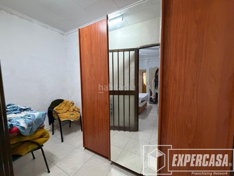 Foto c38b8196-daa1-4108-8f01-25068793de5c. Casa amb aparcament a Benifaió