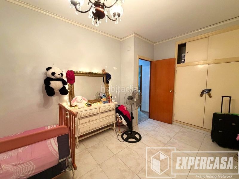 Foto dd32cebe-e46c-4988-8895-8252273c968f. Casa amb aparcament a Benifaió