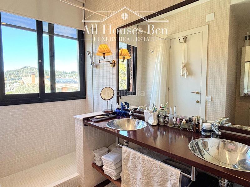 Foto 6872855d-2d7d-48d2-80b3-d189adce0e7a. Chalet con riscaldamento parcheggio in La Miranda-Can Candeler Sant Just Desvern
