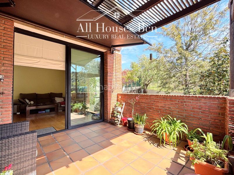 Foto c4fe08a0-ce88-4bd3-bb36-a983ef10fb70. Chalet casa en zona privilegiada en La Miranda-Can Candeler Sant Just Desvern