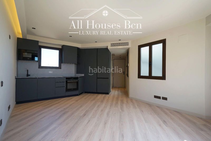 Foto eaeb0940-e760-419a-b0b0-332282fb8c32. Àtic a Dreta de l´Eixample Barcelona