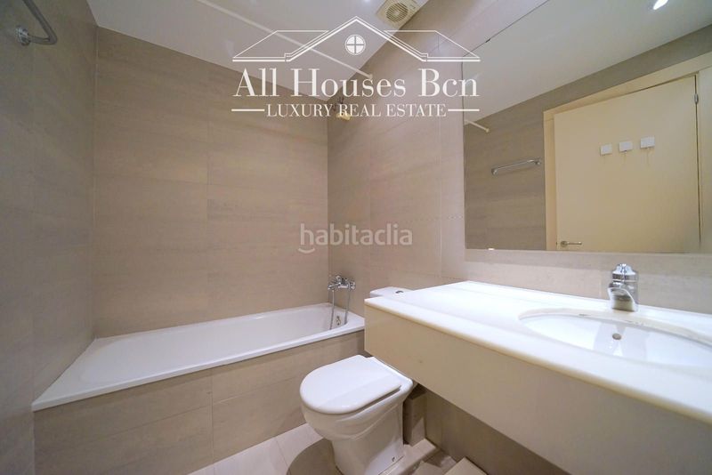 Foto aa1ad63f-02fb-4da5-85ef-b96641eecbf3. Pis amb calefacció a Barri de les Corts Barcelona