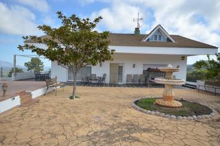 Casa a Gelida. Casa 4 vientos a la venta en gélida, parcela de 753m2
