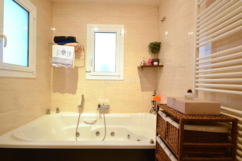 Foto 1f811fb8-8c4d-4dbe-ba68-14bf5023553e. Casa amb calefacció a Abrera