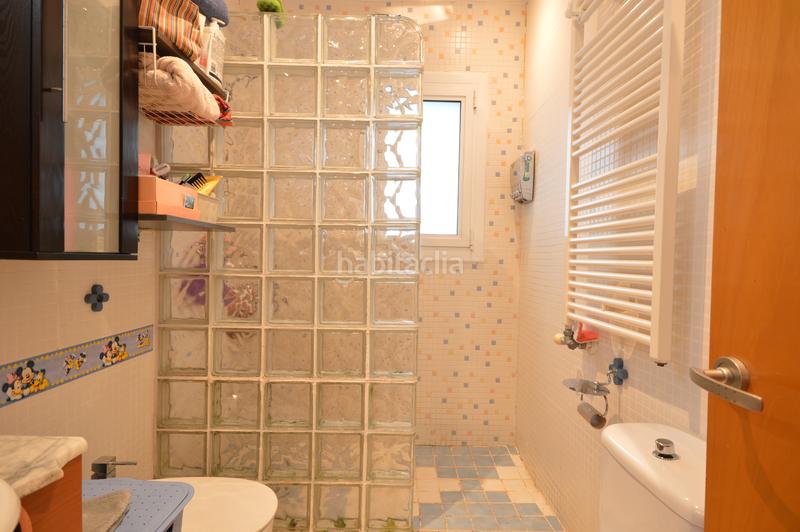 Foto baa47d82-6e00-4675-bade-dabf29e0c0e6. Casa amb calefacció a Abrera