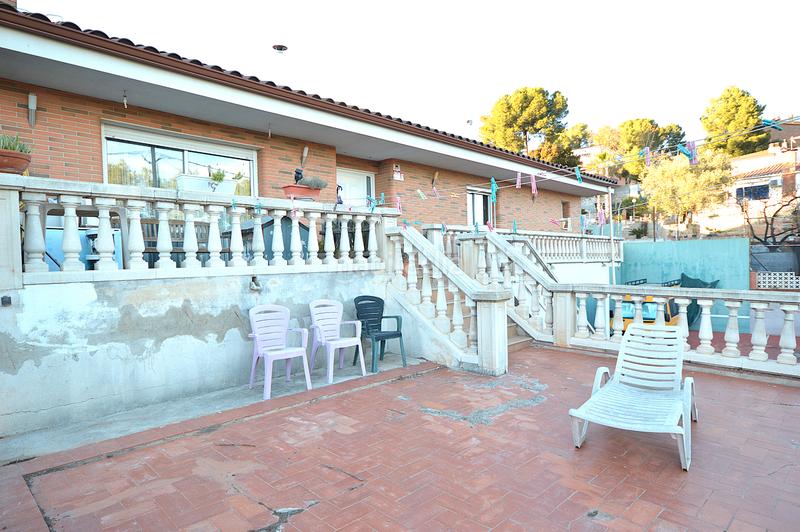 Foto f1f253e1-eef1-424d-88fe-0f2f097f1eeb. Casa amb calefacció a Abrera