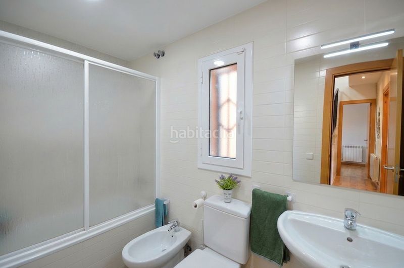 Foto 354e04de-5397-460d-bd55-5feddbdeffeb. Casa aparellada amb xemeneia calefacció a Abrera