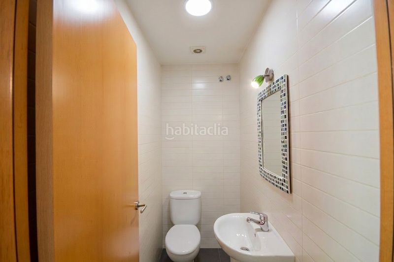 Foto 678c63ed-fe11-49c6-a931-f096fb88e10d. Casa aparellada amb xemeneia calefacció a Abrera