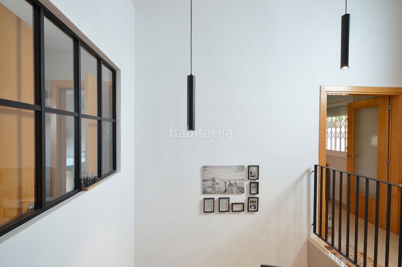 Foto dd81a6e4-5e8a-4cb5-b074-d13db22b31d7. Casa aparellada amb xemeneia calefacció a Abrera
