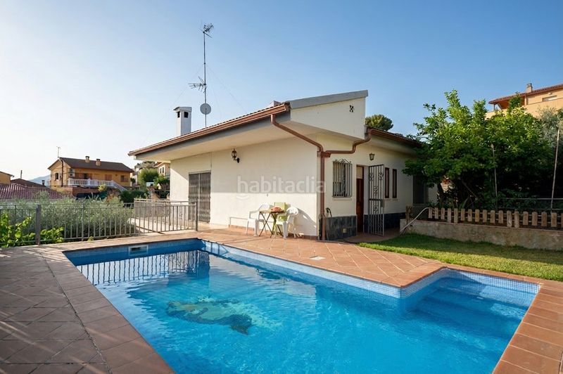 Foto f5df551e-ef15-4fcf-aff3-0aaf5ae4e154. Casa amb calefacció piscina a Abrera