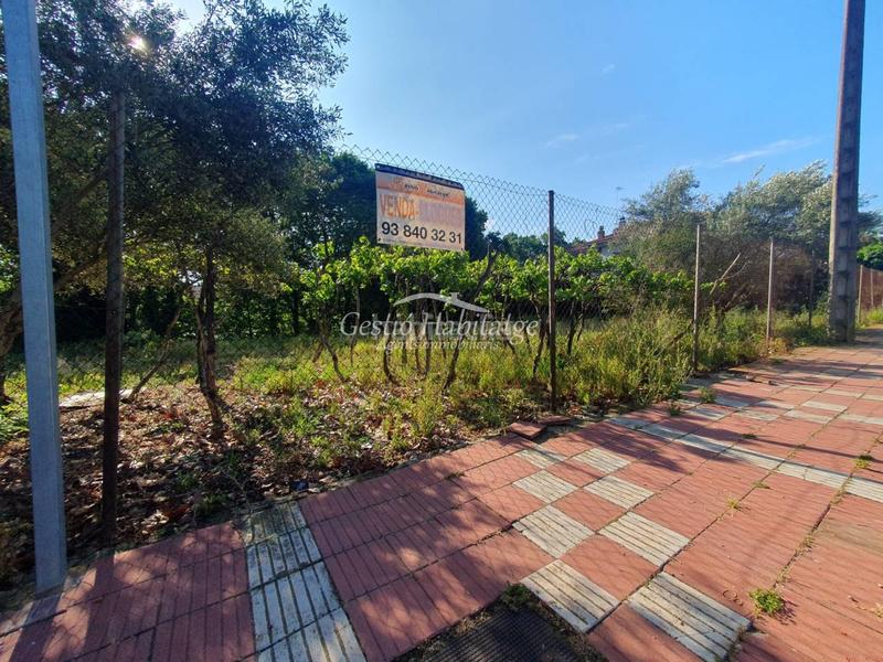 Foto 078aed6f-ec46-4a4e-90b2-8f00aa642123. Residential plot in Canovelles