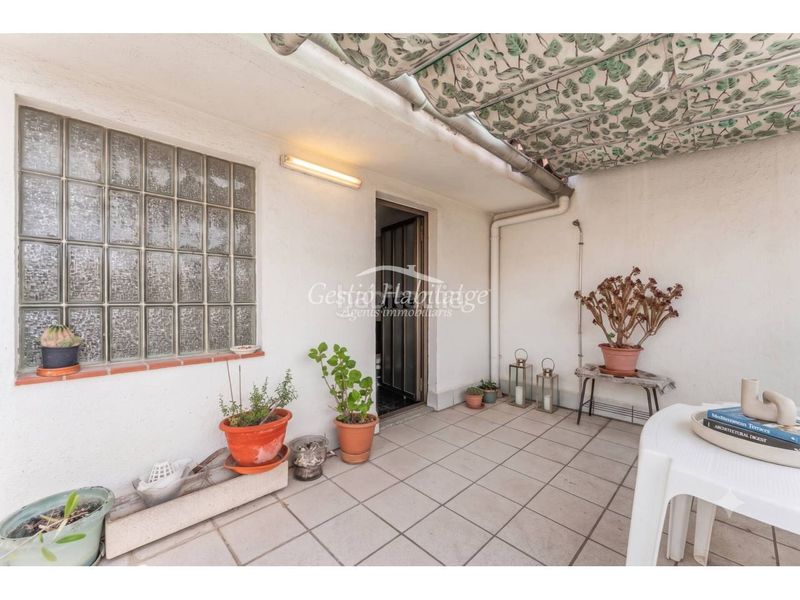 Foto b26c7c29-c020-4c19-b8c5-f3e67dd2692d. Casa adossada amb calefacció aparcament a Canovelles
