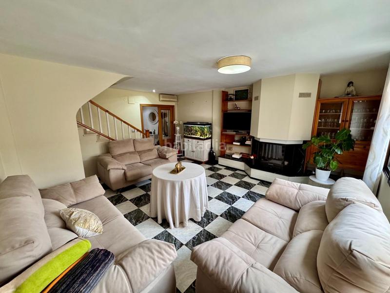 Foto 1c51afb4-3e1b-4568-9f7b-8bc3dc070887. Casa con riscaldamento parcheggio piscina in Silla