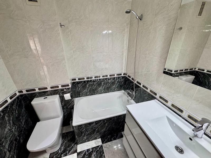 Foto 6763efc5-90b2-43cc-8652-a27da47dbc28. Casa con riscaldamento parcheggio piscina in Silla