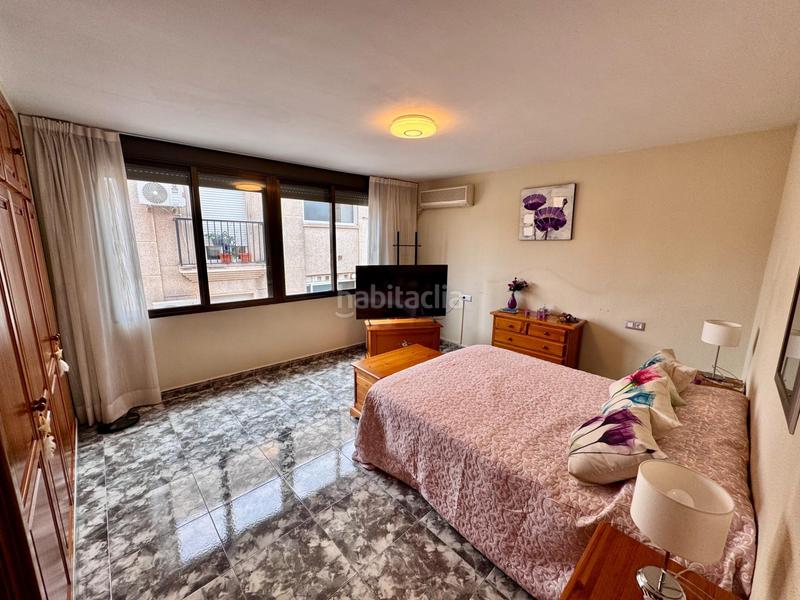 Foto 82910e4c-1aa2-48a2-b8e9-c653ea71ffc9. Casa con riscaldamento parcheggio piscina in Silla