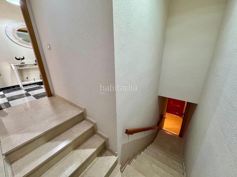 Foto 915b9d1d-8954-4ec3-939f-1f2c3ee6df49. Casa con riscaldamento parcheggio piscina in Silla