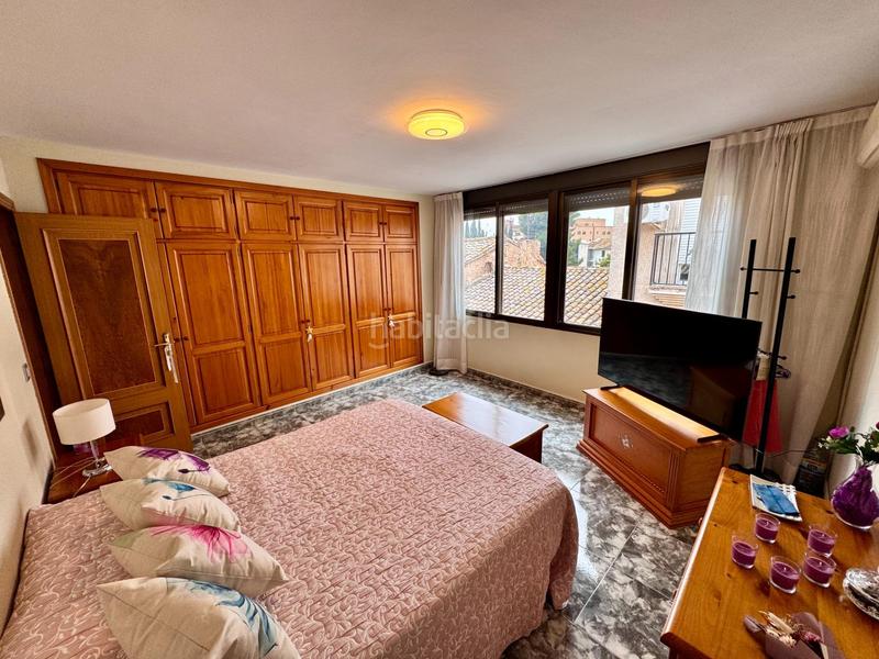 Foto ef1f5d8b-e8a2-4738-9b7f-61486128ab30. Casa con riscaldamento parcheggio piscina in Silla