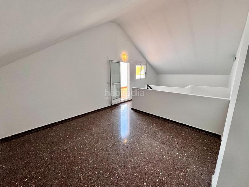 Foto 10cfcf26-a8ea-49fe-b698-7d1672d5d1b7. Penthouse with pool in Plaza Xúquer Paiporta