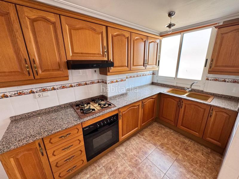 Foto 1478dcaa-2776-4942-bd5a-4b71ae1a9130. Penthouse with pool in Plaza Xúquer Paiporta