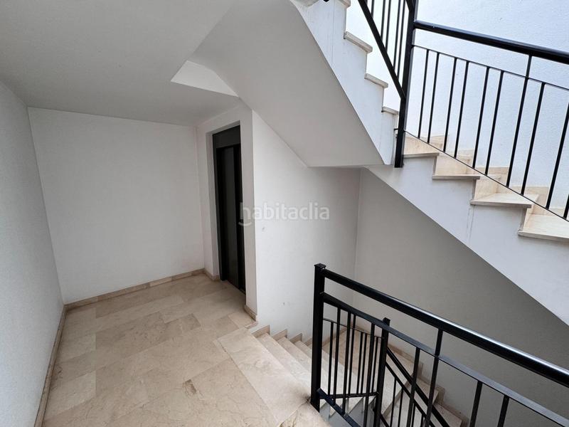 Foto 3d3a7636-58df-47f1-8278-94a17a8752b0. Penthouse with pool in Plaza Xúquer Paiporta