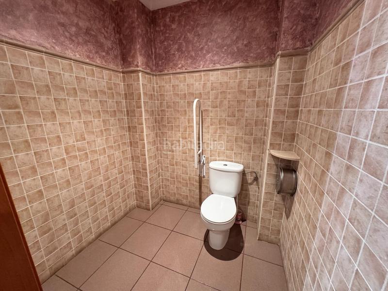 Foto 38c6499f-1775-45fd-b87f-124b6768b246. Traspaso local comercial se vende local comercial de restaurantepizzería en Silla