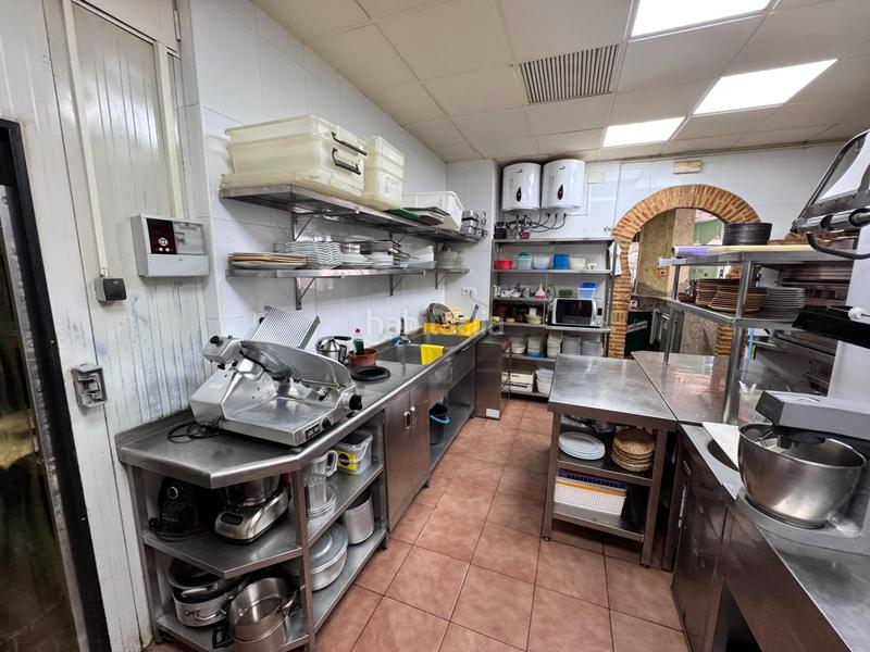 Foto 5f3d333c-ec31-46c3-819d-6e7ad8bfe111. Traspaso local comercial se vende local comercial de restaurantepizzería en Silla