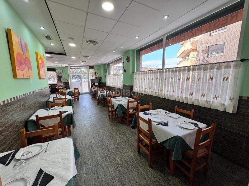 Foto 813ceb0e-f368-4c65-8108-02ea51a65140. Traspaso local comercial se vende local comercial de restaurantepizzería en Silla
