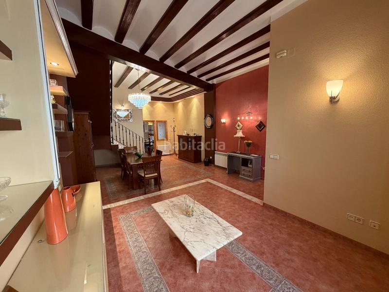 Foto ce6665db-5732-40a1-9f59-92d30397bfa0. Maison avec chauffage dans Silla