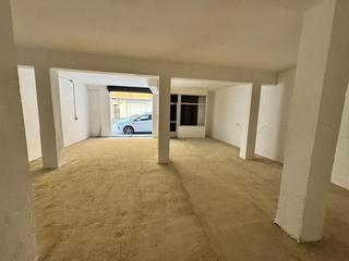 Local commercial  Carrer de gibraltar. Planta baja en venta