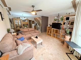 Maison jumelée  Manuel broseta pont. Vivienda adosada de cuatro plantas con terrazas, garaje y excele