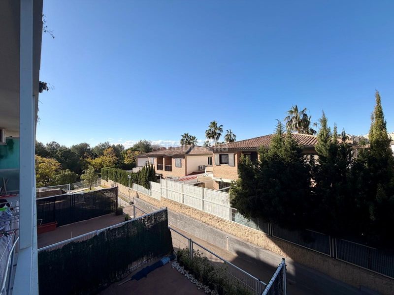 Foto f31918c6-3708-4a4c-8591-34e86ff15ff8. Flat with parking in Sotolivar-Mas del Rosari Paterna