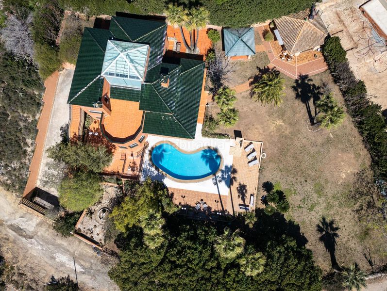 Foto be7bda57-8c52-462a-8665-d82ba4e8b602. Xalet amb aparcament piscina a Alginet