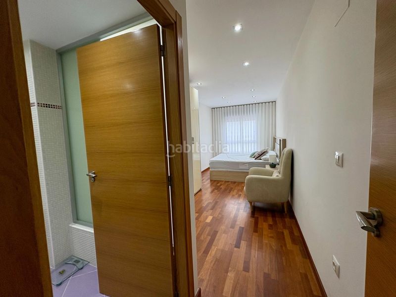 Foto f2b87bdf-932f-45a0-9ffe-1b3f824df2bb. Lloguer pis amb aparcament a Silla
