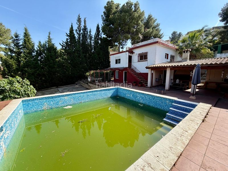 Foto 4487a41b-938c-4026-b23c-4c815792ebb7. Chalet  con piscina a reformar en Sierra Perenchiza-Cumbres de Calicanto-Sto Domingo Chiva
