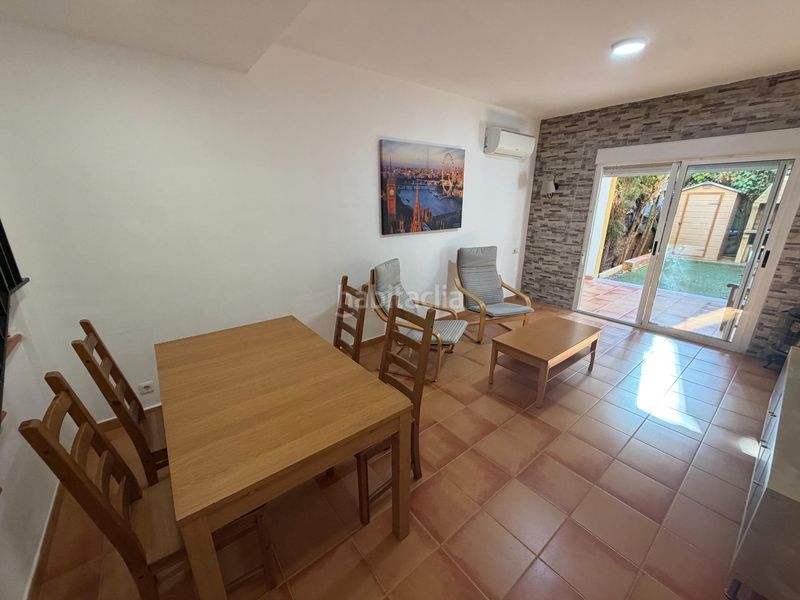 Foto 1338d1c7-27c8-4237-a875-5febeab2235c. Casa adossada a Centro Urbano Dénia