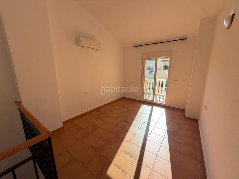 Foto 5a4cd57b-8a0a-423a-8fcf-e1075d80ac3a. Casa adossada a Centro Urbano Dénia