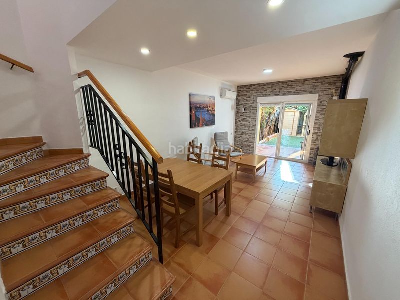 Foto a0ee033e-c4de-44dd-881c-09c5142e9dc7. Casa adossada a Centro Urbano Dénia