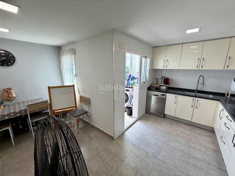 Foto f758b406-c119-495e-8d99-24baaca42619. Pis a Silla