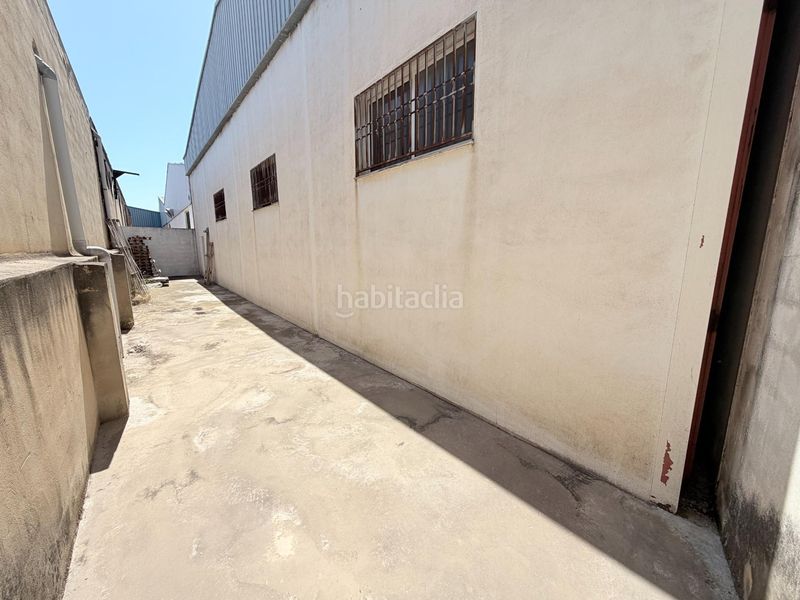 Foto 1bb5d77e-298e-49e4-82e5-4b51a63881a2. Nau industrial a calle nou 12 a Beniparrell