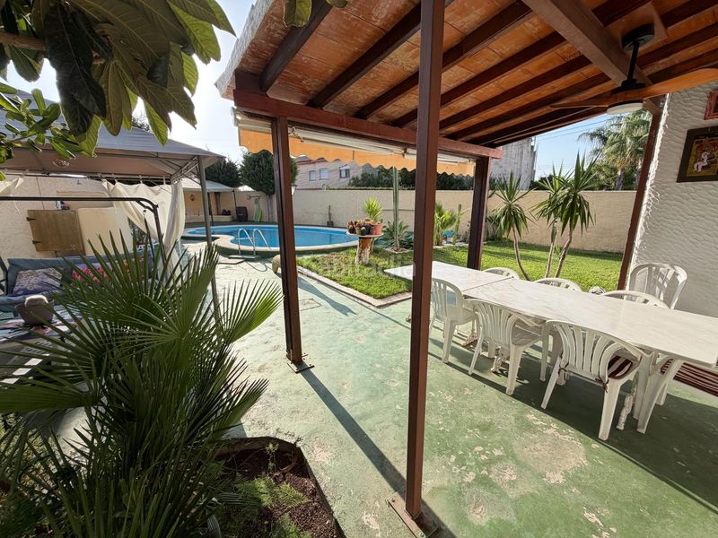 Foto d7784bed-5a37-45d1-9e0d-86578d7c0992. Xalet amb aparcament piscina a Corralet-Bonanza-Tres Rutas Náquera