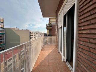 Rent Flat  Calle literato gabriel miro 58. Disponible piso en alquiler a un paso del rio zona pechina