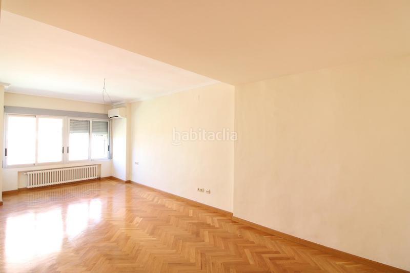 Foto 0a4e165f-4ccc-41e1-9f4f-963906bbe140. Appartement avec chauffage parking dans Barrio de Campanar Valencia