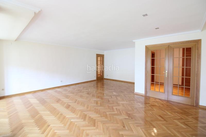 Foto b9d3442c-d605-4056-b484-69582bd1e098. Appartement avec chauffage parking dans Barrio de Campanar Valencia