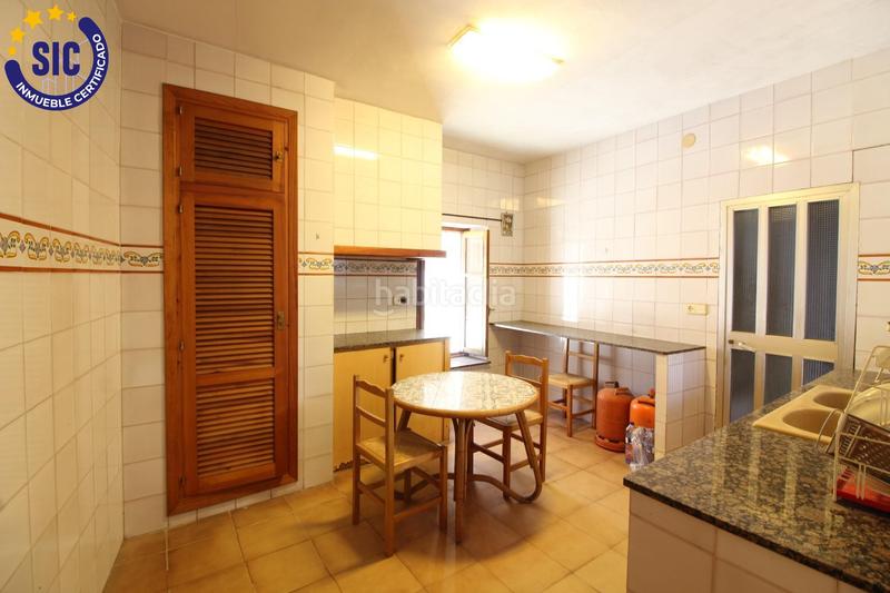 Foto 3d6e1d36-c816-4c82-b6d7-cb6453f18e89. Maison avec parking dans Barrio de Campanar Valencia