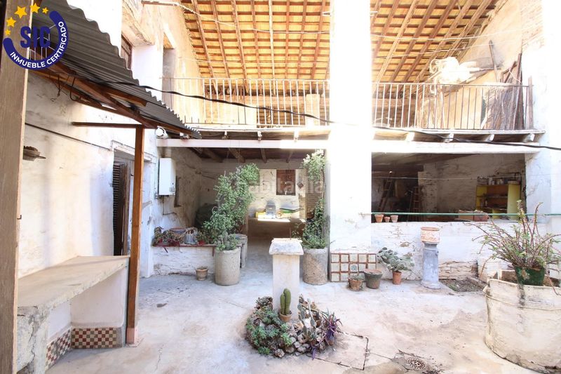 Foto 49c5f4b2-6d4f-42fe-8db4-f03d1a6cdcd0. Casa amb aparcament a Barrio de Campanar Valencia