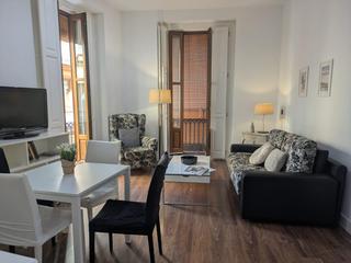 Appartement  Calle derechos. Se vende apartamento con balcón corrido en el centro de valencia